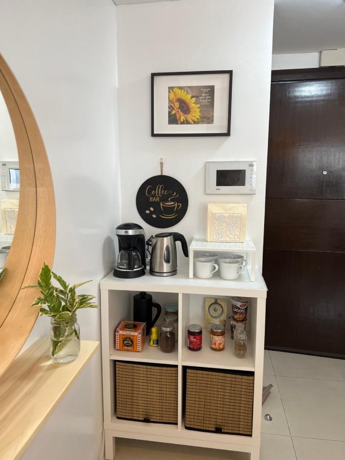 Telly'S Studio Across Naia3 Manilla Buitenkant foto