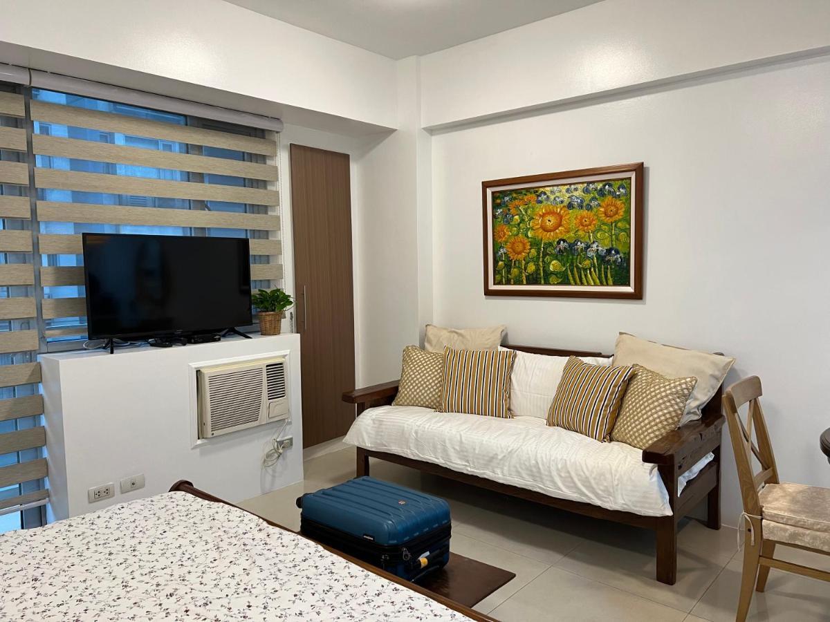 Telly'S Studio Across Naia3 Manilla Buitenkant foto